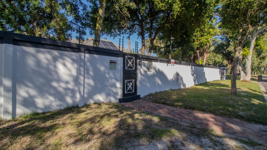 4 Bedroom Property for Sale in Pinelands Western Cape